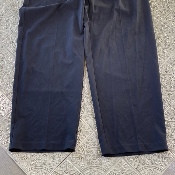 Briggs New York Women's Navy Trousers Slacks Size 16 P Tummy Control NWT - Picture 5 of 12